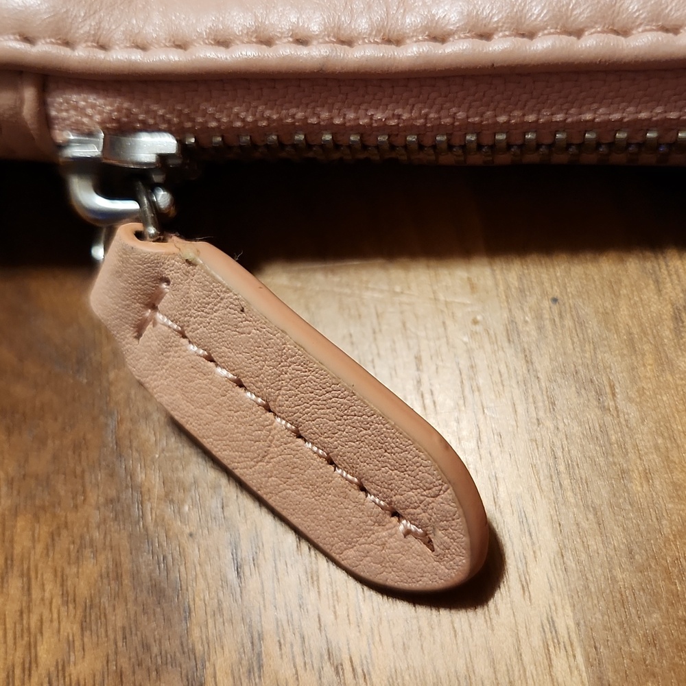Radley London Crossbody Bag EUC - Picture 14 of 16